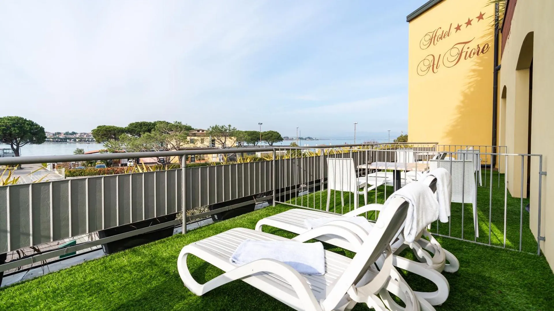 Hotel Ristorante Al Fiore Peschiera del Garda 3*,