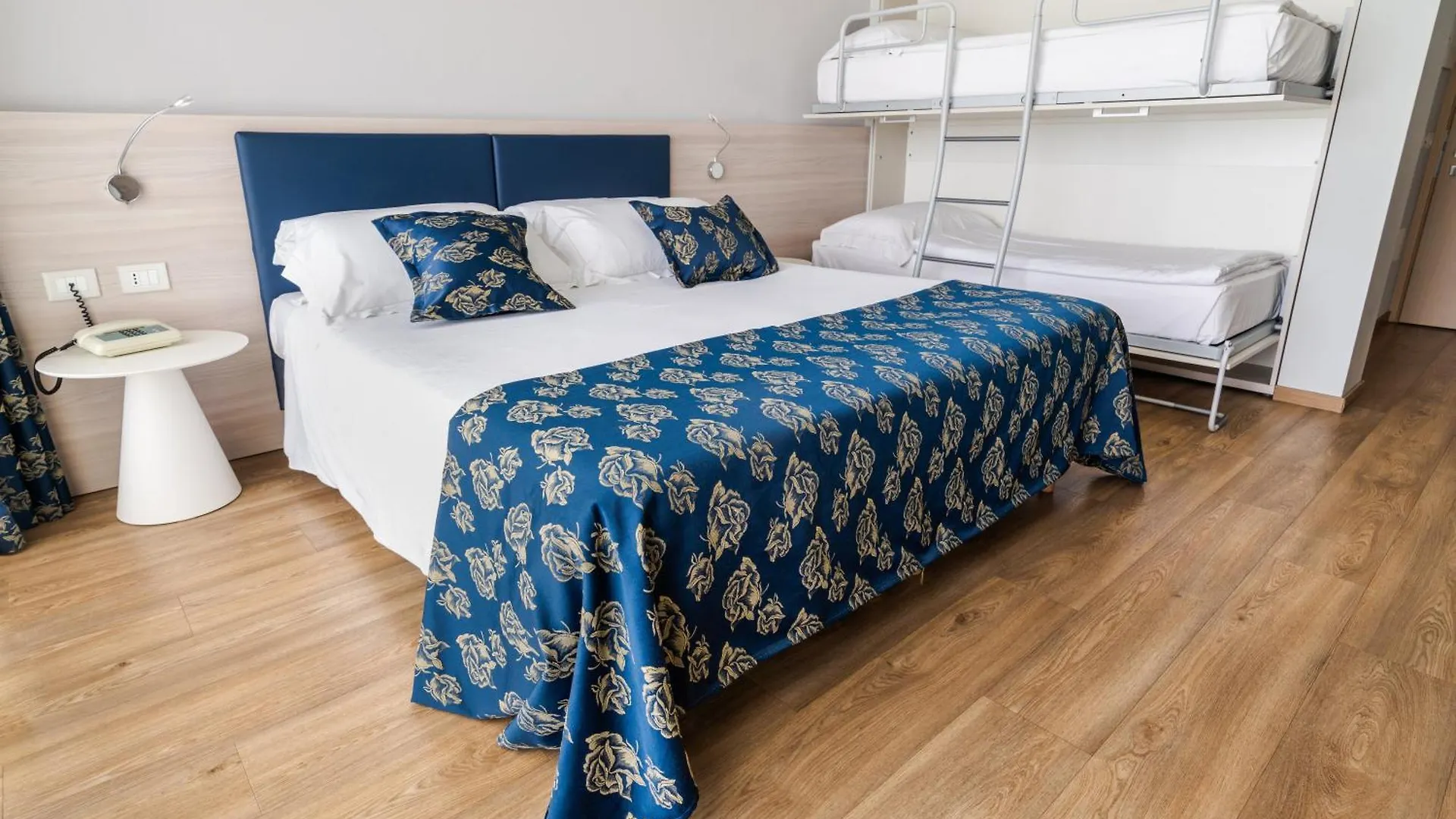 Hotel Al Fiore Lake Garda 3*, Peschiera del Garda Italien